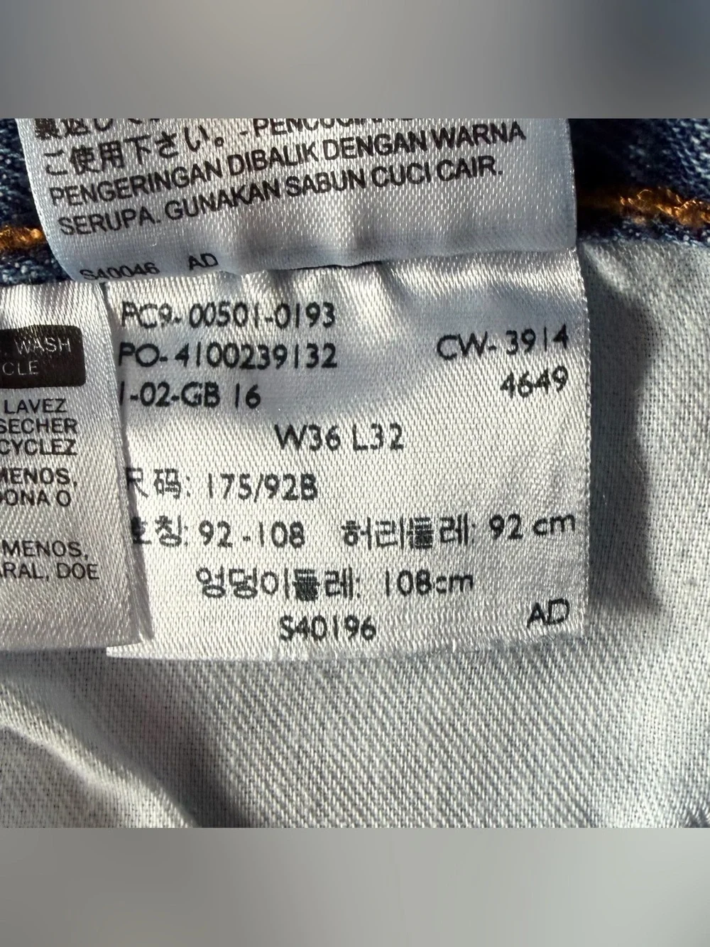 Levi’s Men’s 501 jeans 36x32 Original Button Fly Straight Leg Medium Wash Denim